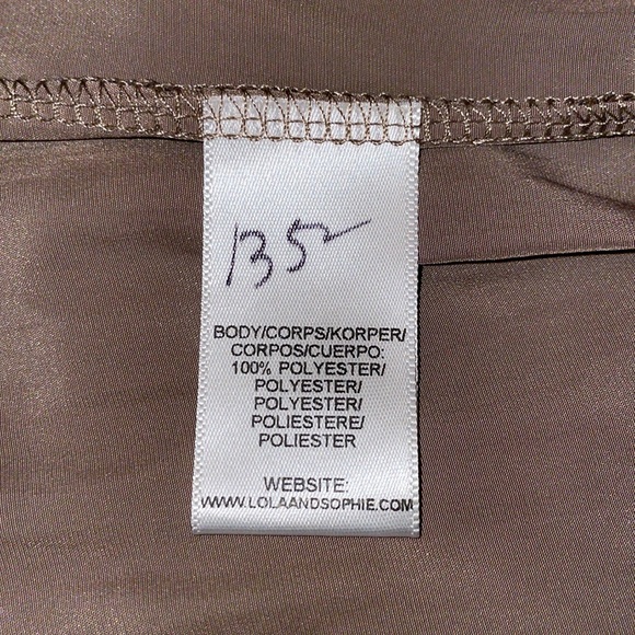 NWT.  Lola & Sophie Junior size Small. - Picture 7 of 7